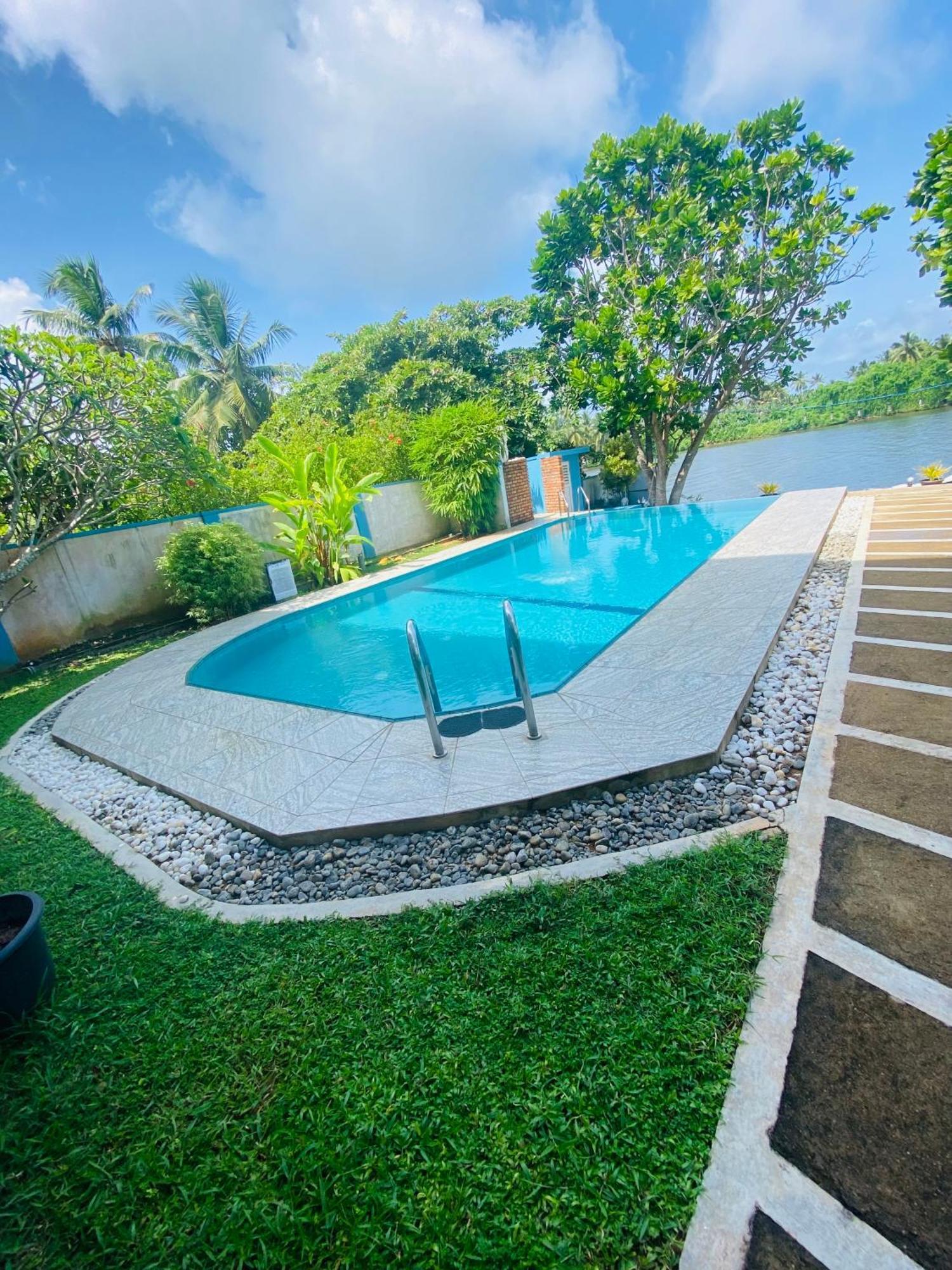 Villa Riverside Aluthgama Exterior foto